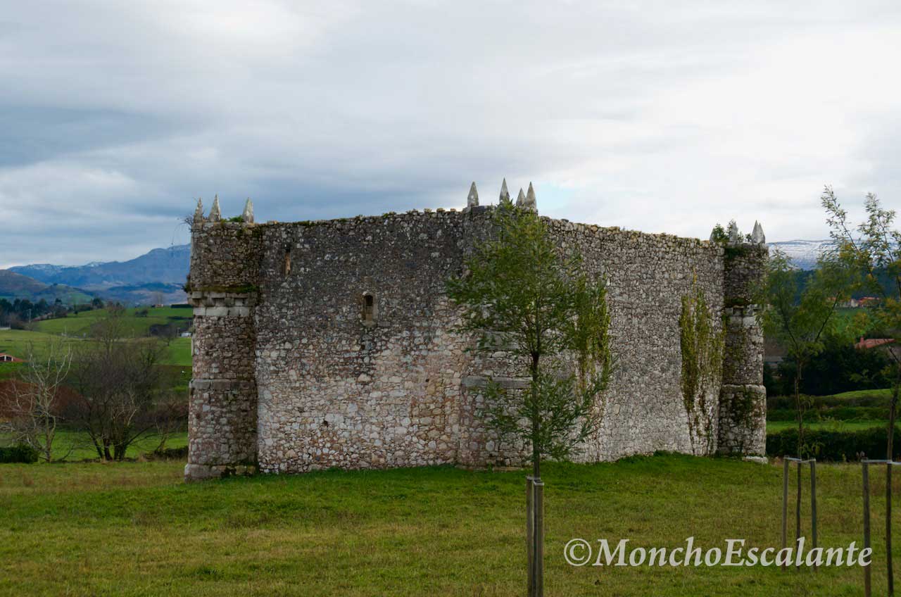 Parte trasera del Castillo de Agüero